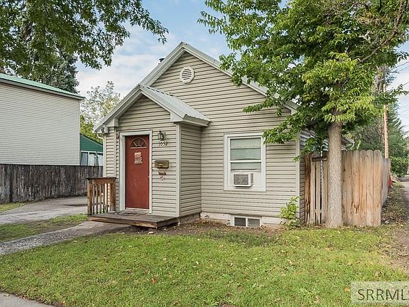 2nd image of 1052 Cranmer Ave