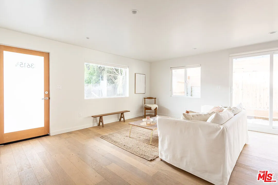 2 bed, 2.0 bath, $3,995 — Photo 3