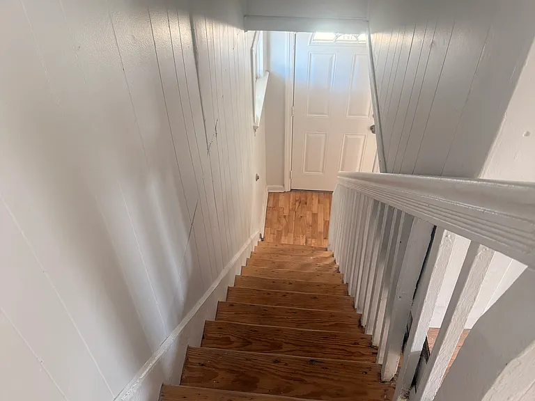 21 Avenue A — Photo 31