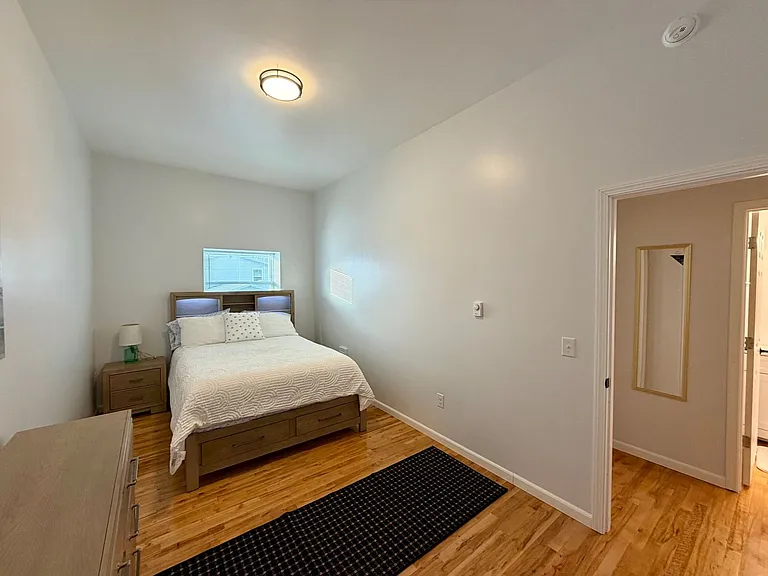 719 N 3rd Ave — Photo 13