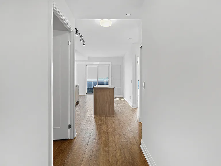 286 Main St — Photo 12