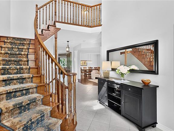 4th image of 2269 Whitworth Dr