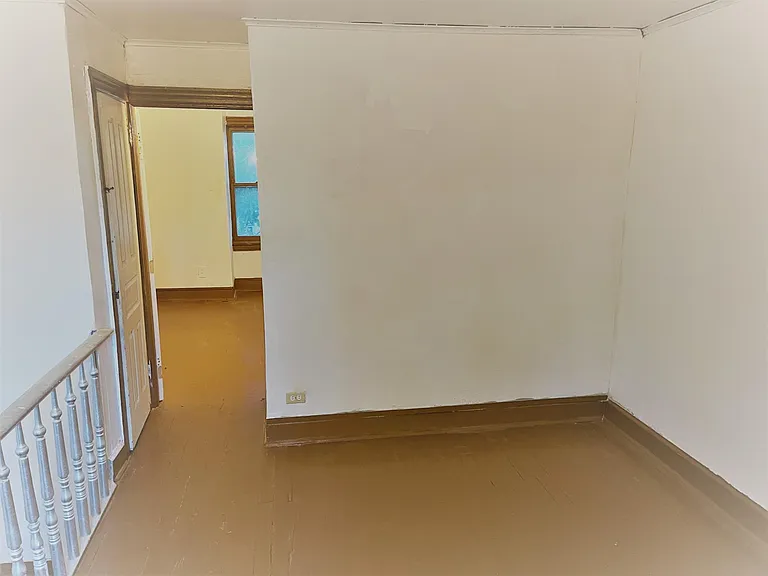 1430 Berryhill St — Photo 17