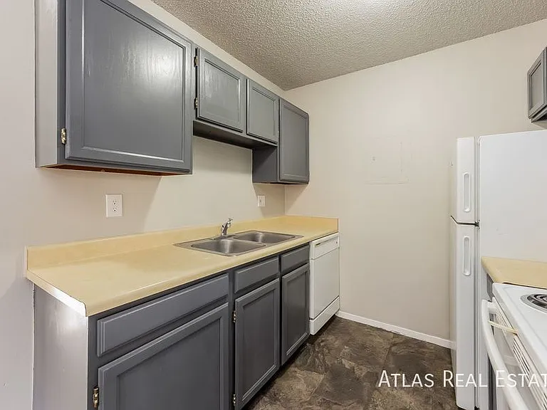 5535 Bonita Village Rd — Photo 6