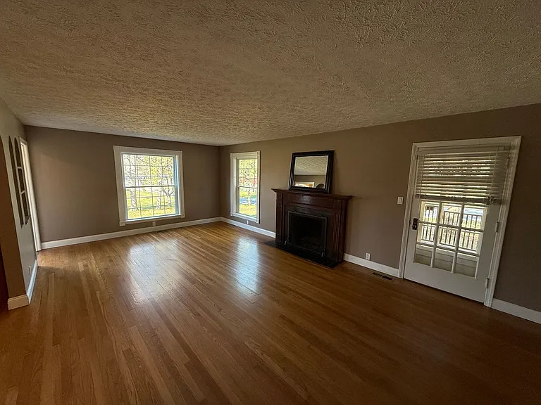 30871 Lorain Rd — Photo 6