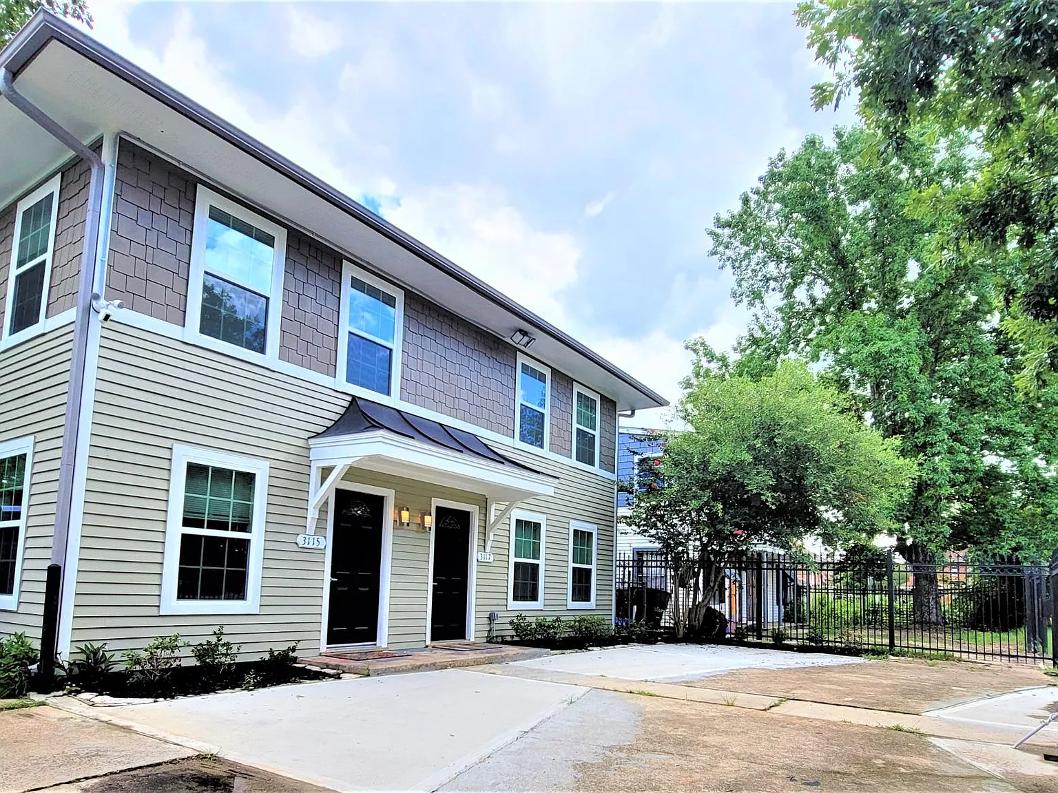 2 bed, 1088 sqft, $1,450 — Photo 1