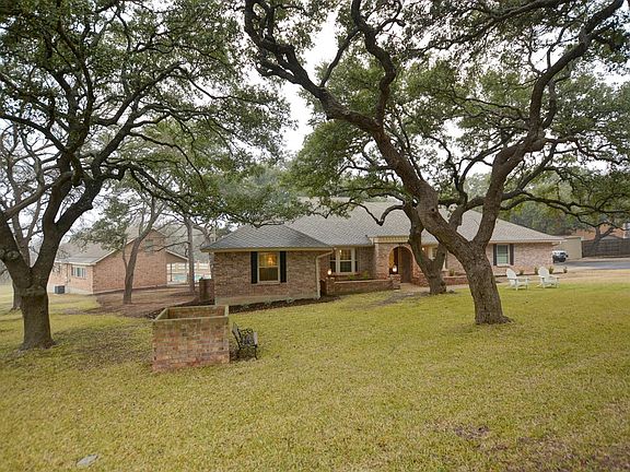 2nd image of 17 Shady Rock Ct