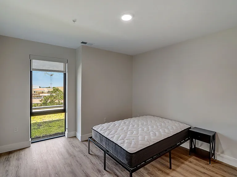 Cypress on Vine Co-Living — Photo 32