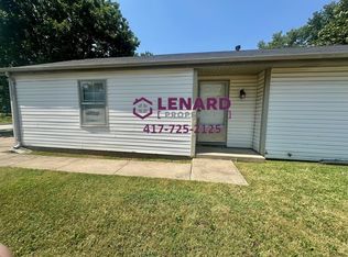 1123 W Sunset St, Springfield, MO 65807
