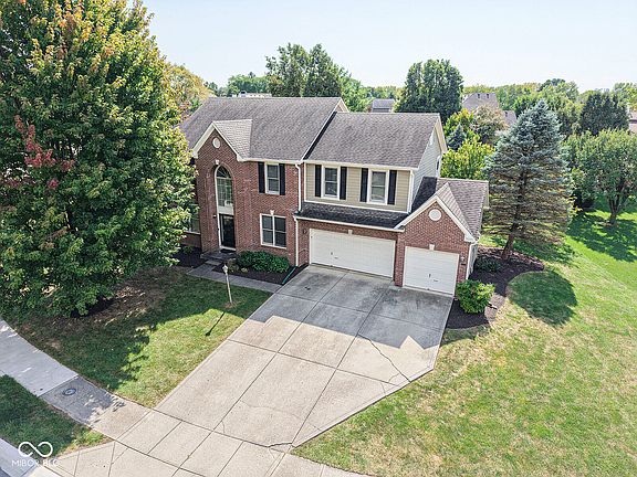 3rd image of 8772 Randall Dr