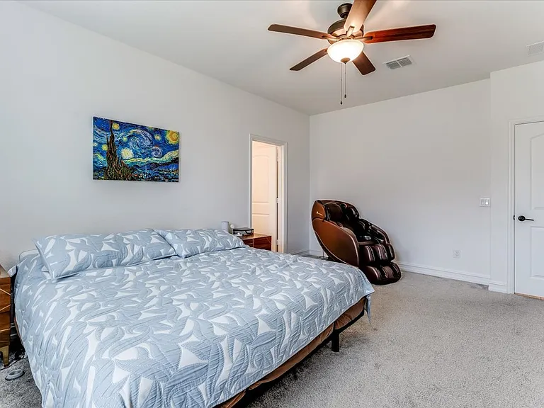 1304 Starling St — Photo 17