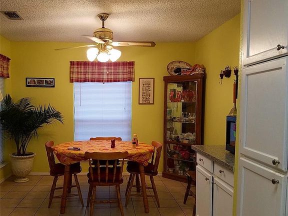 5th image of 300 Iberis Dr