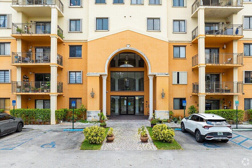 1st image of 9300 Fontainebleau Blvd APT 213
