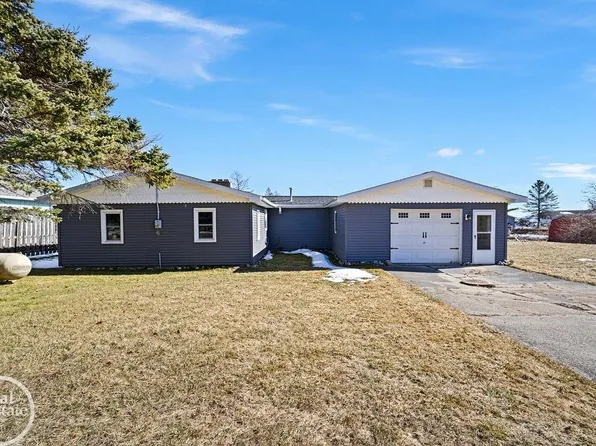 3740 E Cedar Dr, Black River, MI 48721