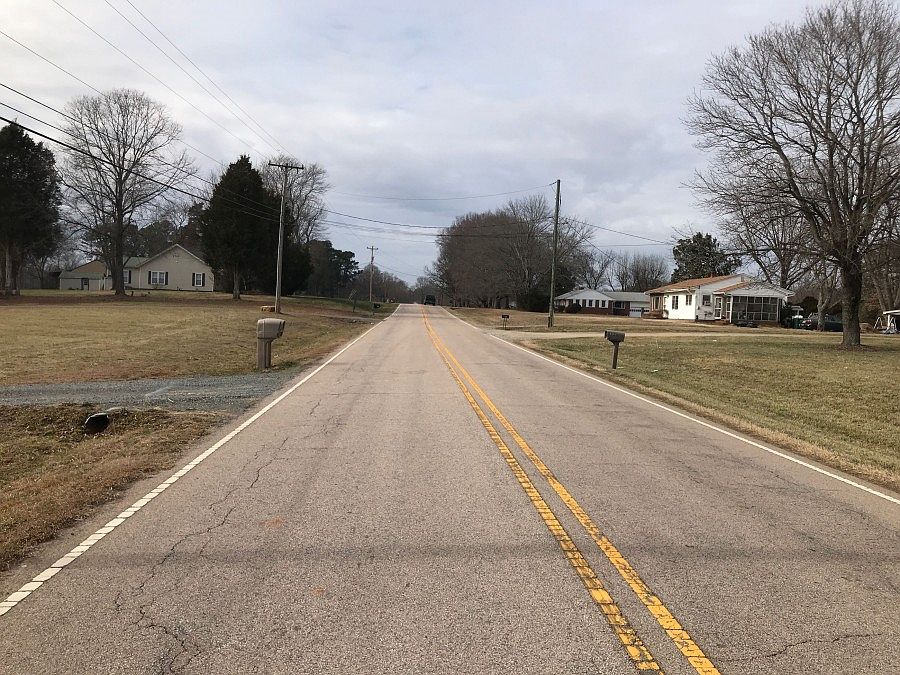2nd image of 3068 Long Ferry Rd