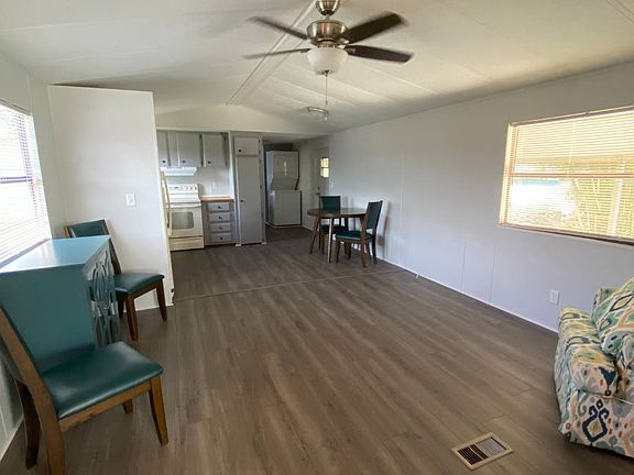 4th image of 5200 28th St N #662