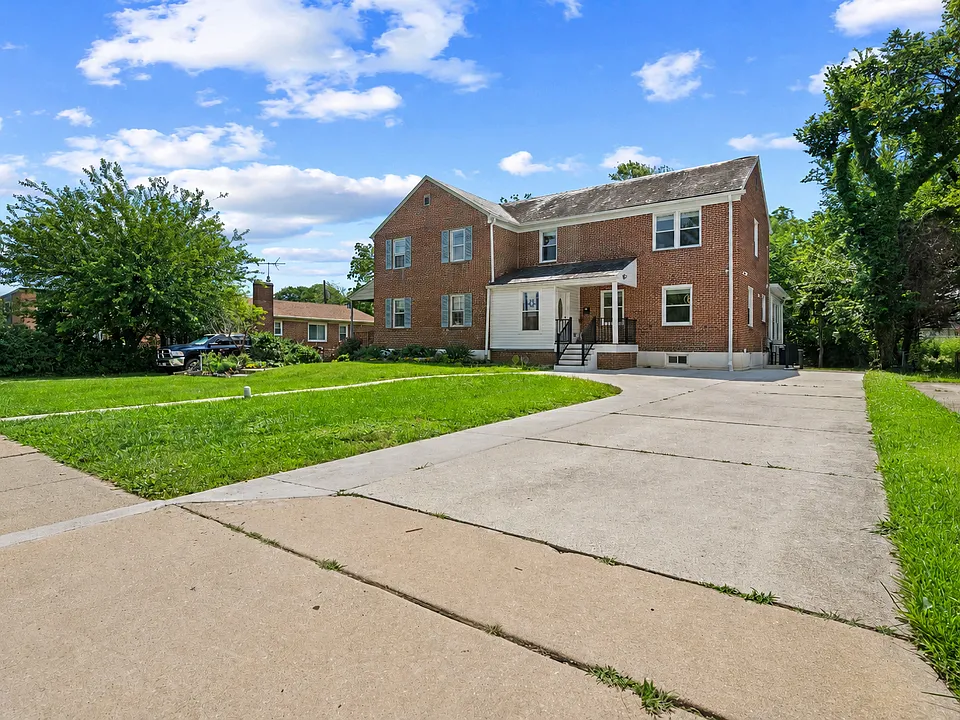 3717 Seven Mile Ln