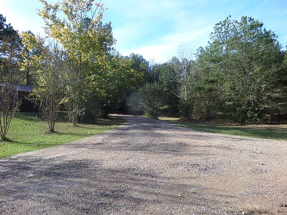 Exterior Neighborhood (street photo)