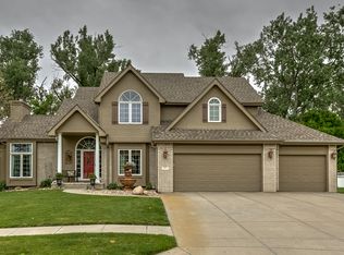 115 Shoreline Dr, Carter Lake, IA 51510