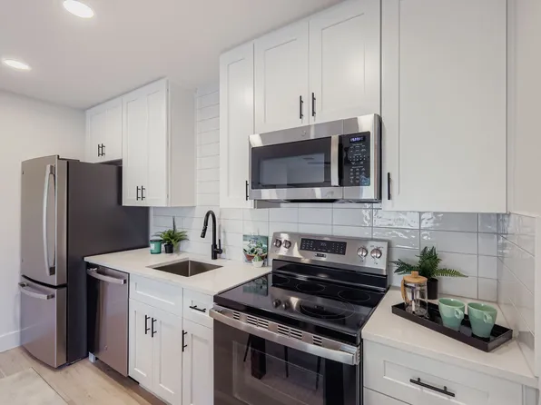 1709 Shadowview Dr #C, Austin, TX 78758