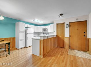 8515 Jewel Lake Rd UNIT 25, Anchorage, AK 99502