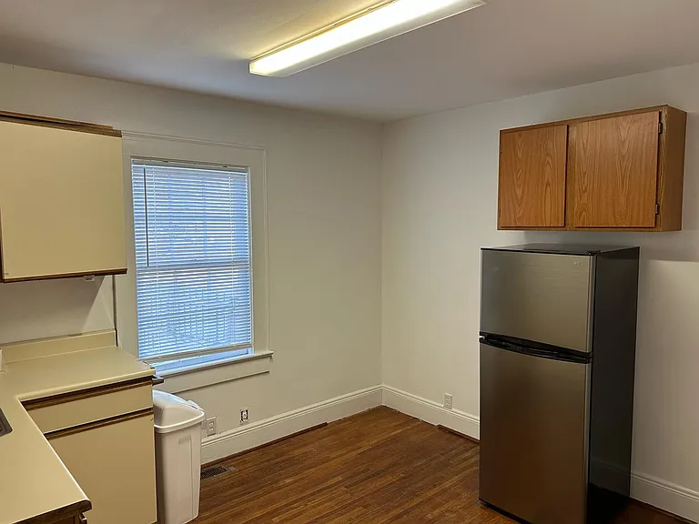 1720 Roseland St #2 — Photo 4