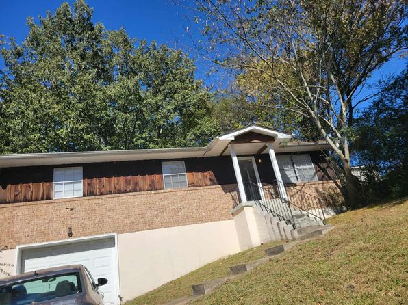 213 Hilltop Dr
