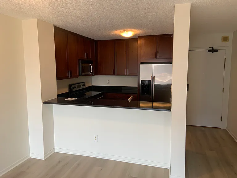 401 S 1st St #921 — Photo 2