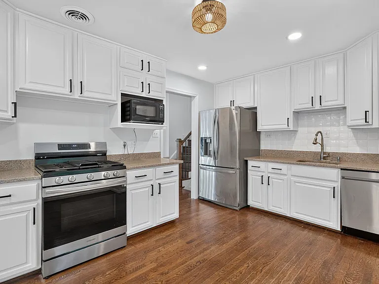Endless cabinet space