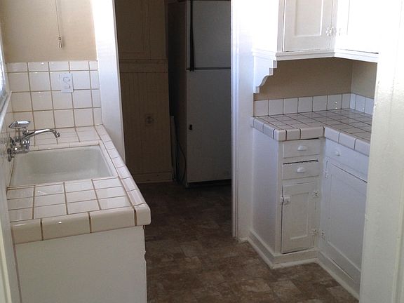 Kitchen with Lots of Cabinets