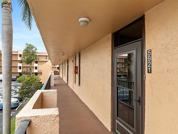 5th image of 5921 Coral Lake Drive #209