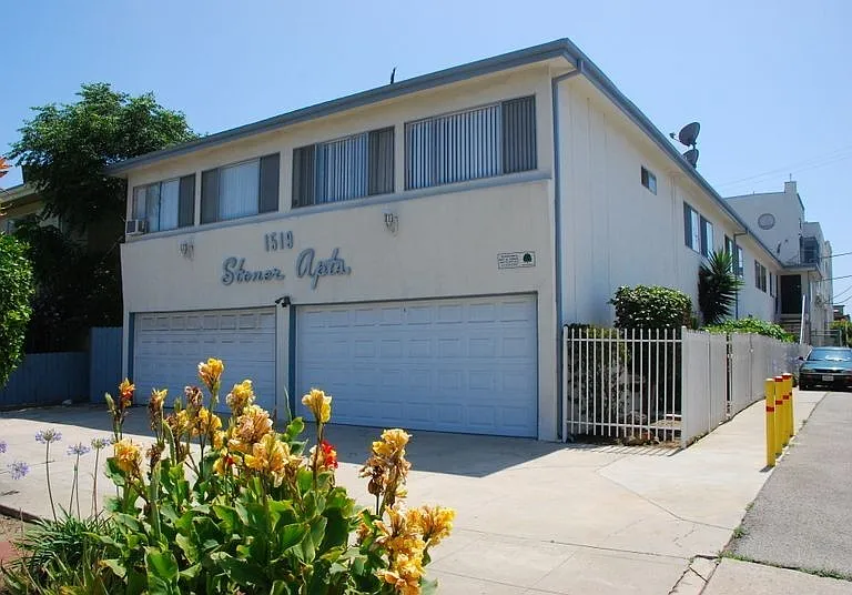 1519 Stoner Ave #5 — Photo 1