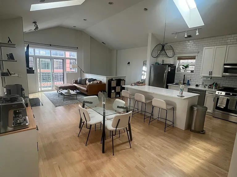 Kitchen/Living Room