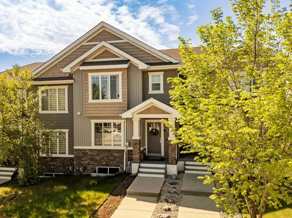 4013 Blackbird Link NW, Edmonton, AB T5S 0K8