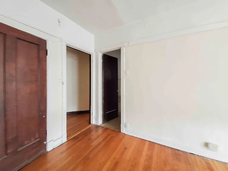 1825-39 W. Foster / 5131-37 N. Wolcott — Photo 36