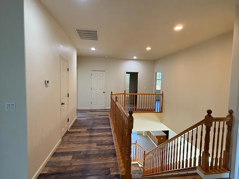 656 Willow Way — Photo 9