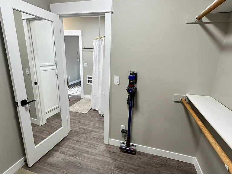 Closet 2