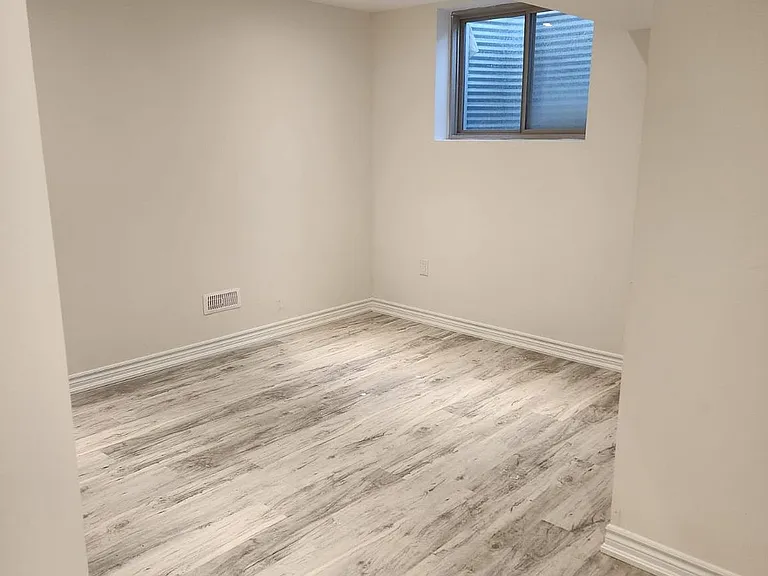 17 Hashmi Pl #BASEMENT — Photo 2