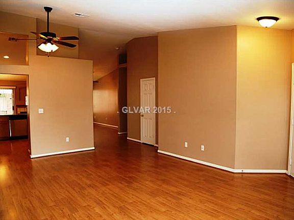 3rd image of 4308 Laurel Hill Dr
