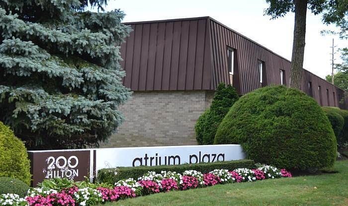 1st image of 200-44 Hilton Ave