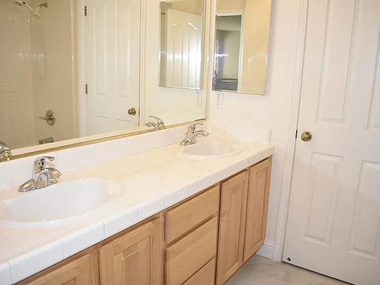 630 Rogers Cir — Photo 26