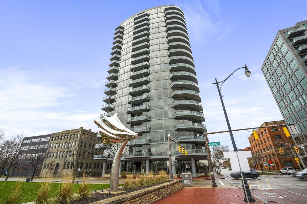 Real estate listing image