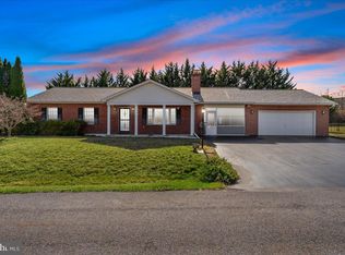 123 Plantation Dr, Hagerstown, MD 21740