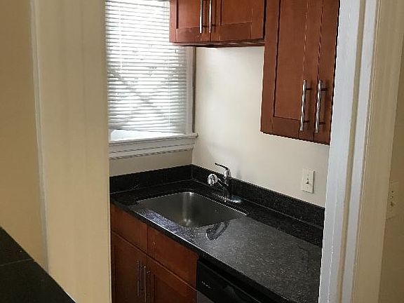 3rd image of 1678 Grove St APT 2
