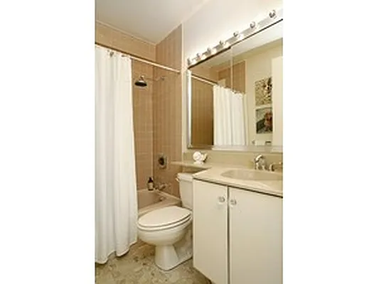 Sold by Corcoran | media 23