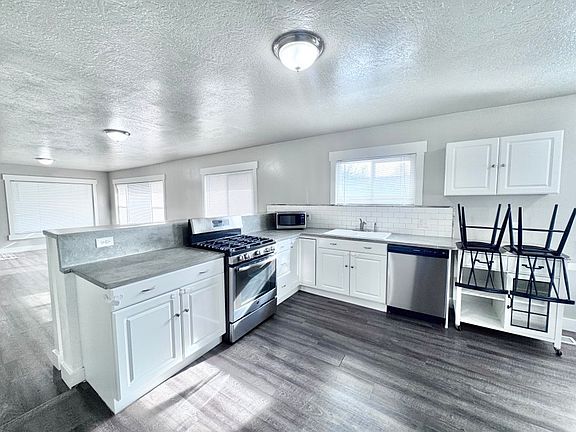 4th image of 82 S 200 Emain Floor Springville