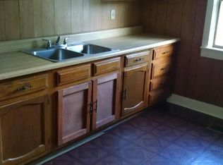 414 N 6th St, Apollo, PA 15613