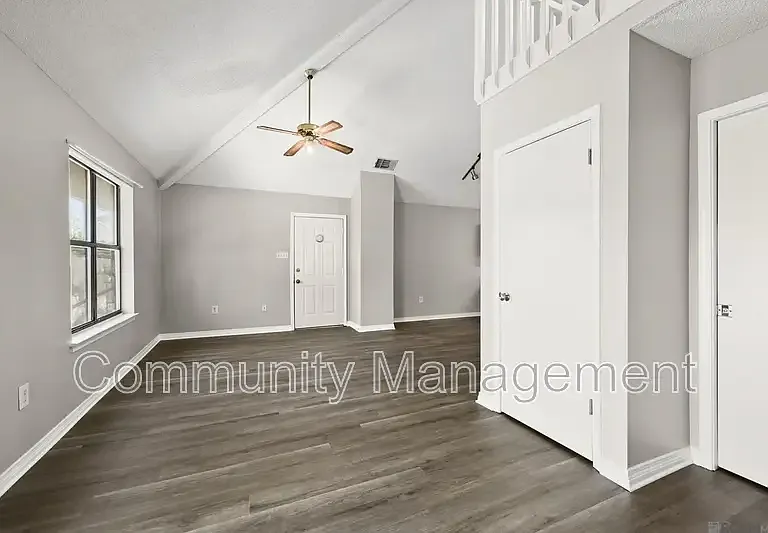 5141 Butter Creek Ln #208 — Photo 2