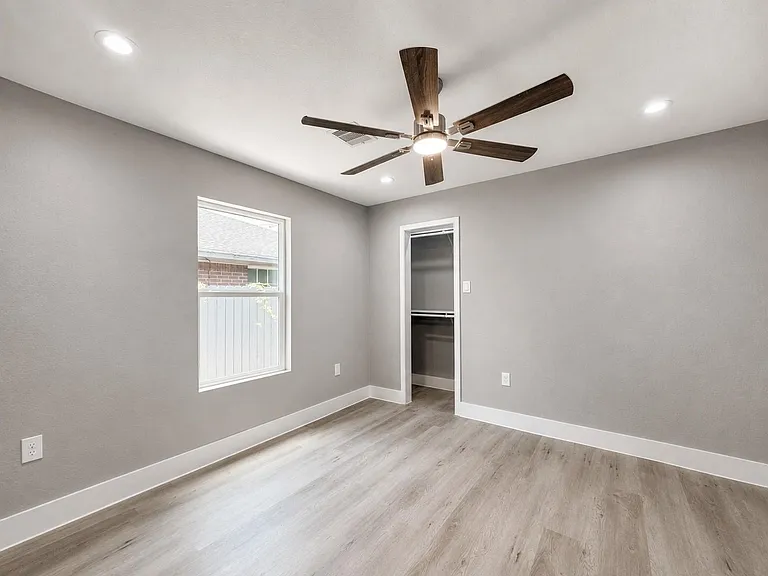 7024 Gonzales St — Photo 9