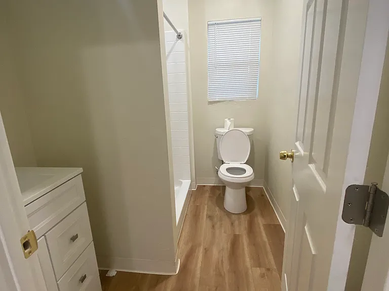 1476 Santa Clara Ave #A — Photo 7